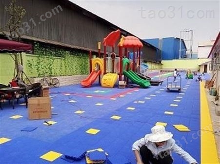 云南悬浮地垫 户外 塑料拼装地面 室外篮球场地垫 幼儿园悬浮地板