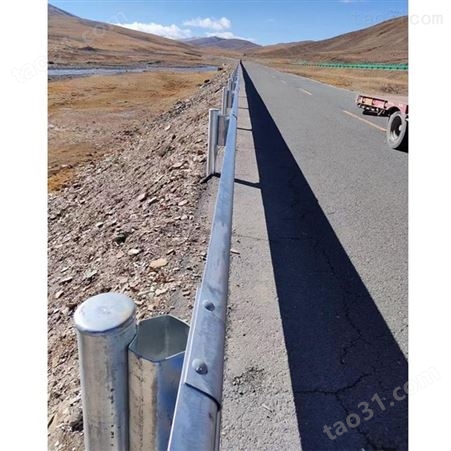 安徽波形护栏 高速公路护栏板 镀锌双波护栏板厂家