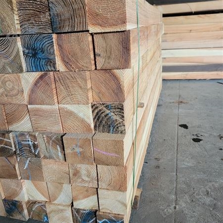 上海木材厂家批发日本柳杉原木屋顶改造杉木板不易劈裂