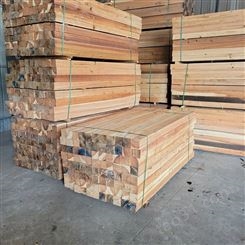 供应日本柳杉垫设备枕木铁路道木定做杉木木方物流打包木条