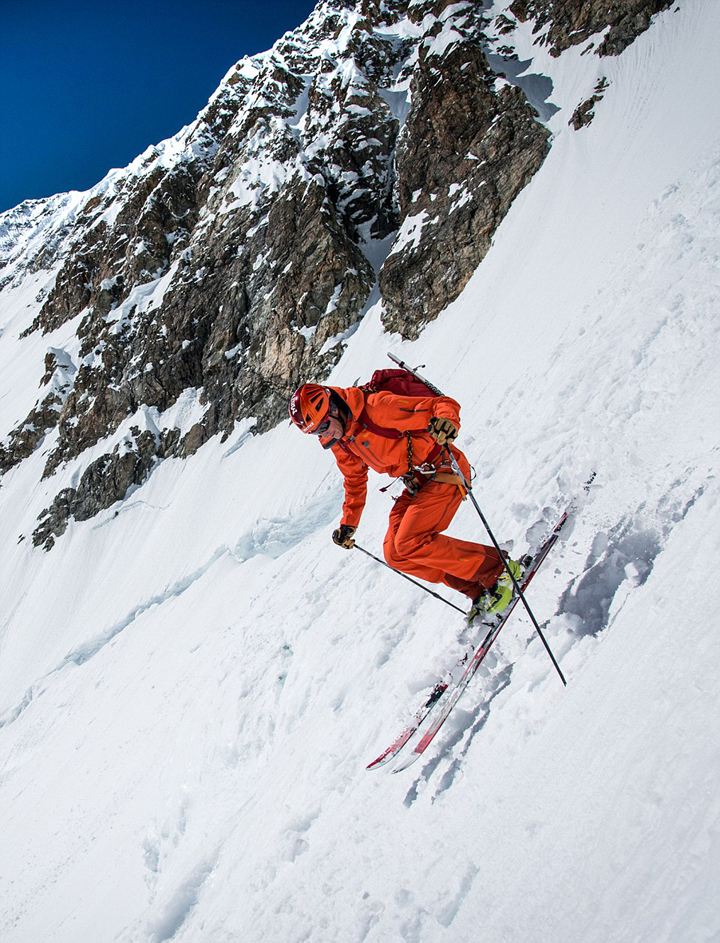 瑞士勇者垂直山坡滑雪 挑战极限